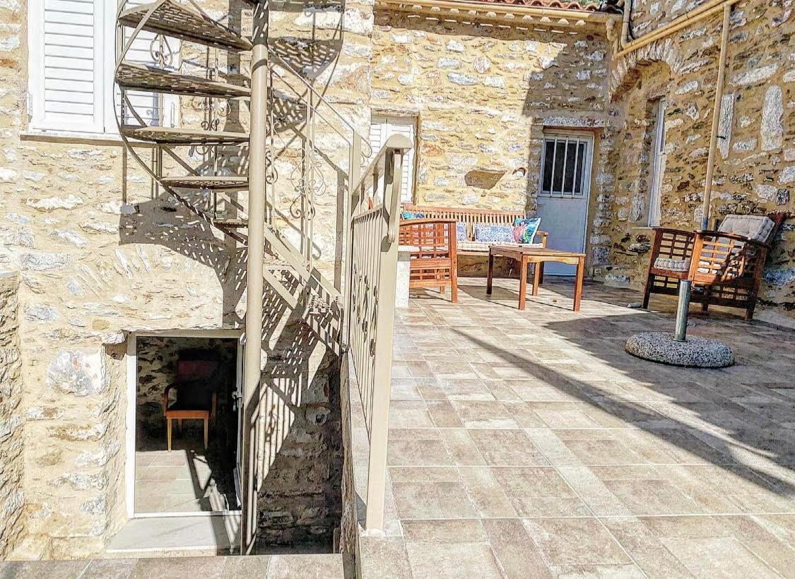 Villa Somatiana- Traditional Stone House , West Mani Thalámai المظهر الخارجي الصورة